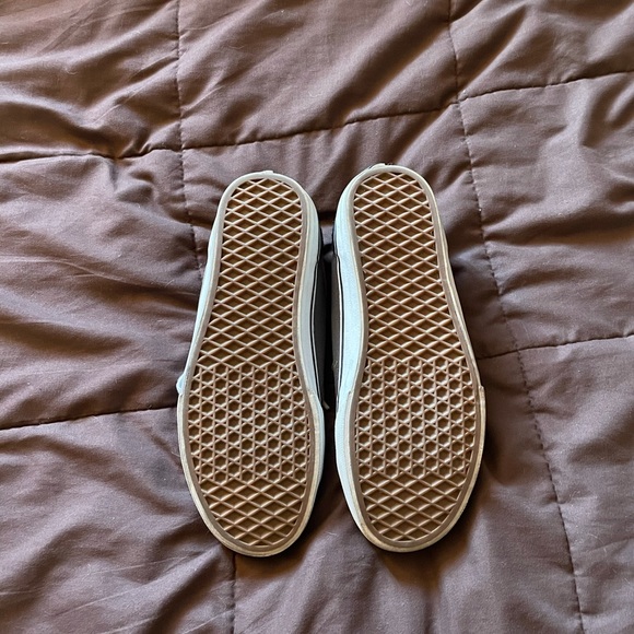 Vans - Picture 4 of 4